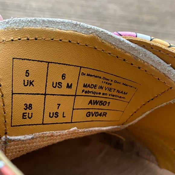Dr. Marten Rare Retro Floral. Size 7/38. - Picture 3 of 8